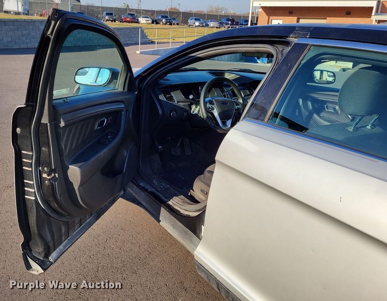 image for item LR9135 2013 Ford Taurus Police Interceptor