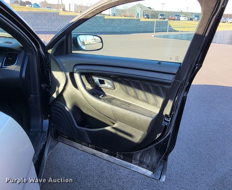 image for item LR9135 2013 Ford Taurus Police Interceptor