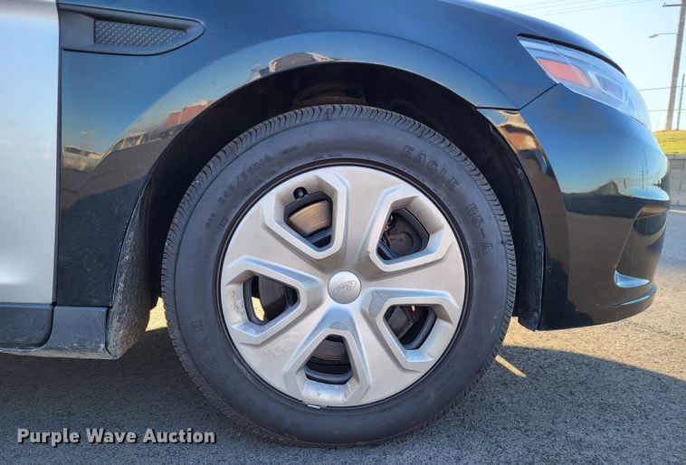 image for item LR9135 2013 Ford Taurus Police Interceptor