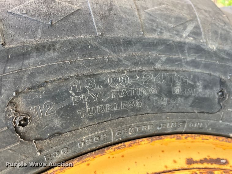 image for item LS9948 1970 Caterpillar 120  rigid frame motor grader