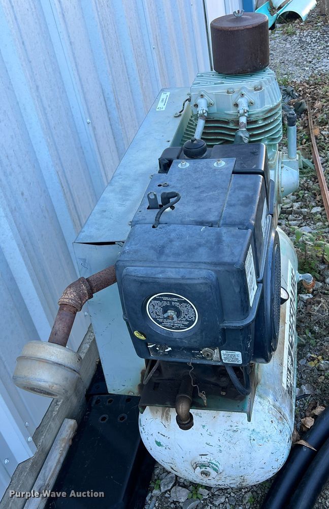 image for item LS9949 Speedaire Cast Iron Series  air compressor