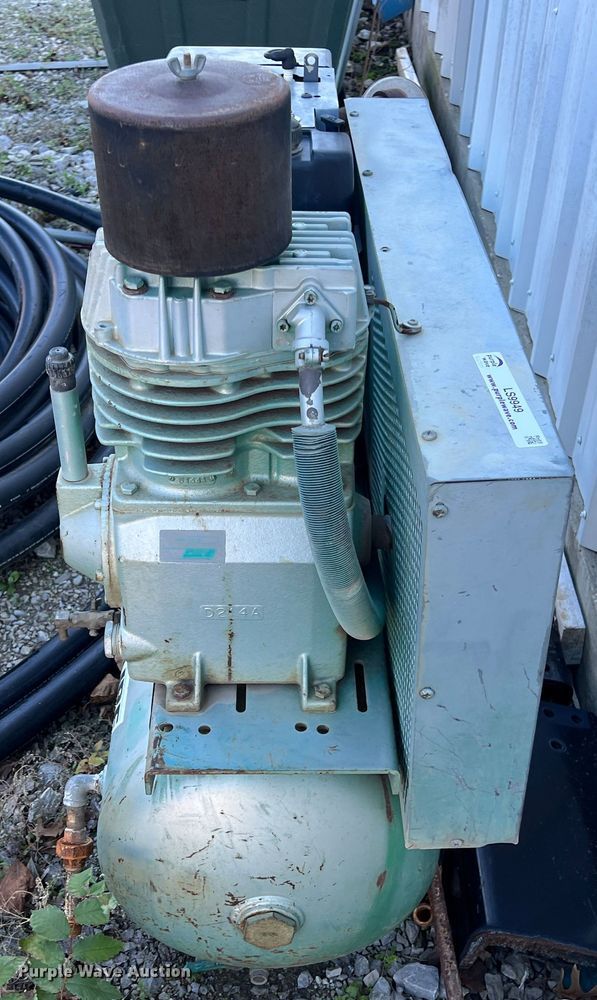 image for item LS9949 Speedaire Cast Iron Series  air compressor