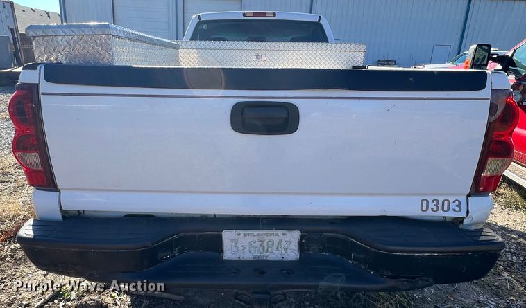 image for item LS9950 2003 Chevrolet Silverado 1500  pickup truck