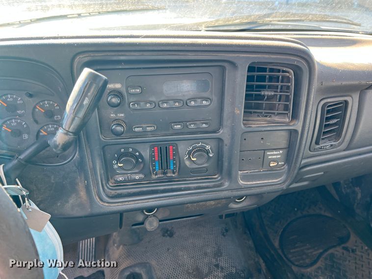 image for item LS9950 2003 Chevrolet Silverado 1500  pickup truck