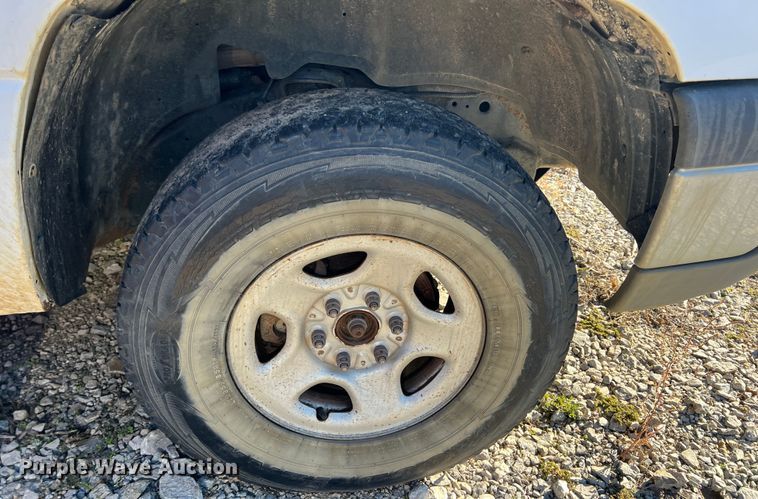 image for item LS9950 2003 Chevrolet Silverado 1500  pickup truck