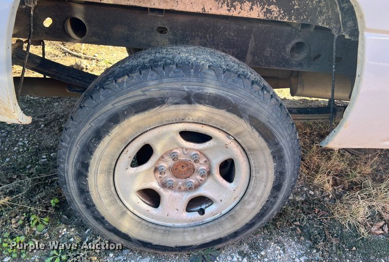 image for item LS9950 2003 Chevrolet Silverado 1500  pickup truck