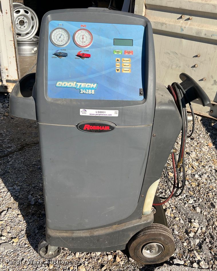 image for item LS9951 Robinair Cooltech 34288  refrigerant recovery recycling machine