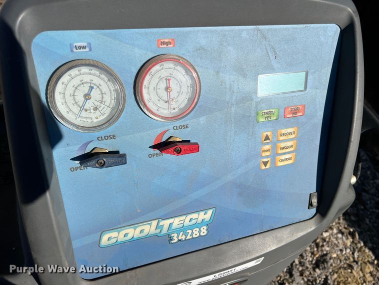 image for item LS9951 Robinair Cooltech 34288  refrigerant recovery recycling machine
