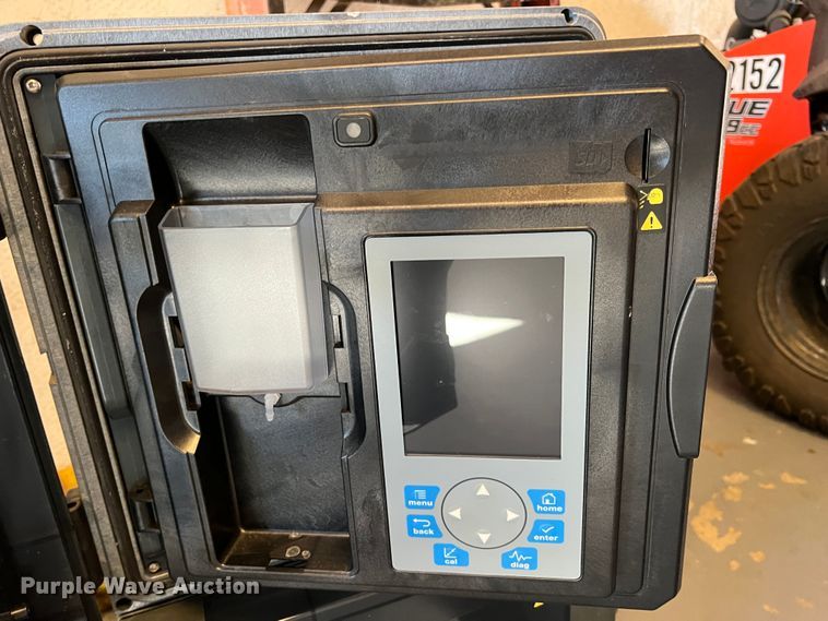 image for item LS9958 Hach 5500sc  ammonia monochloramine machine