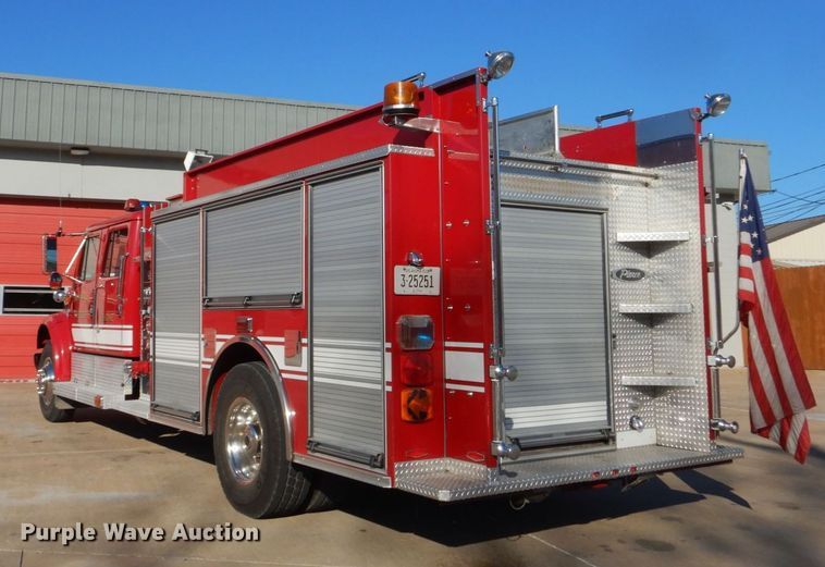 image for item LS9960 1997 International Pierce EA753  pumper fire truck