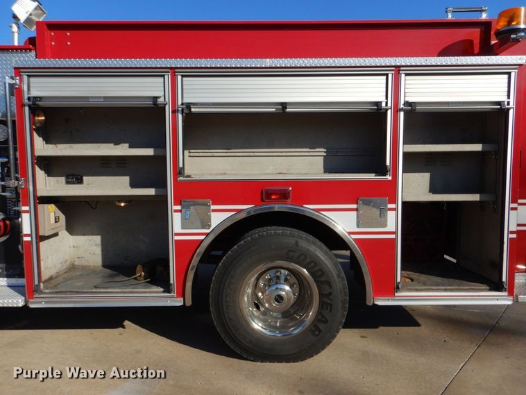 image for item LS9960 1997 International Pierce EA753  pumper fire truck