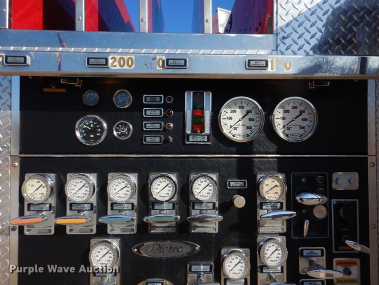 image for item LS9960 1997 International Pierce EA753  pumper fire truck