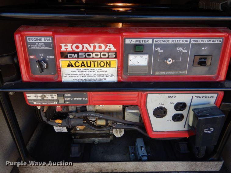 image for item LS9960 1997 International Pierce EA753  pumper fire truck