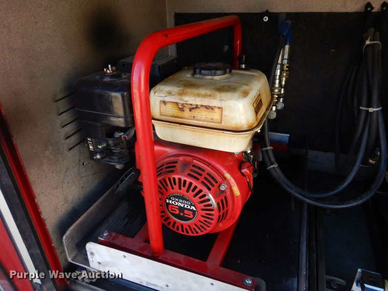 image for item LS9960 1997 International Pierce EA753  pumper fire truck