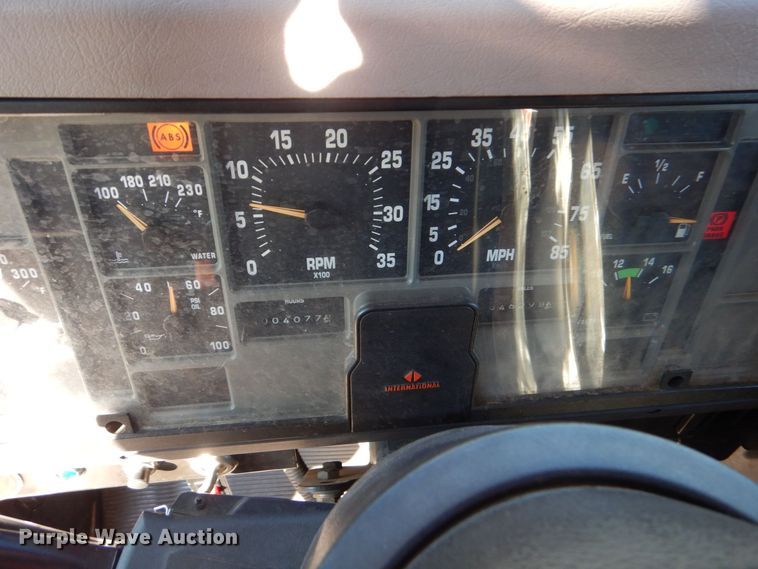 image for item LS9960 1997 International Pierce EA753  pumper fire truck