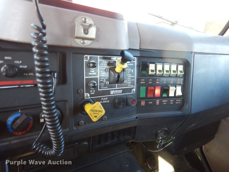 image for item LS9960 1997 International Pierce EA753  pumper fire truck