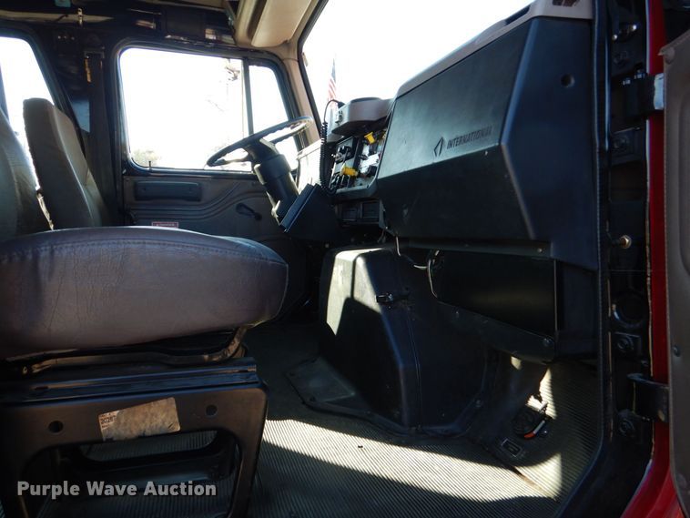 image for item LS9960 1997 International Pierce EA753  pumper fire truck