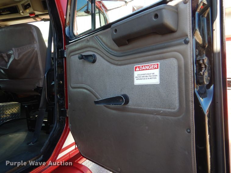 image for item LS9960 1997 International Pierce EA753  pumper fire truck