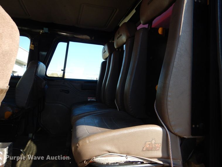 image for item LS9960 1997 International Pierce EA753  pumper fire truck