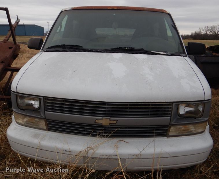 image for item LS9994 1996 Chevrolet Astro  van