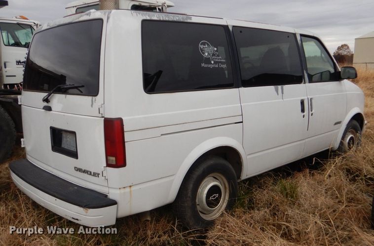 image for item LS9994 1996 Chevrolet Astro  van