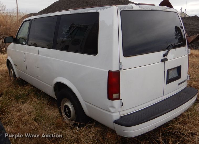 image for item LS9994 1996 Chevrolet Astro  van