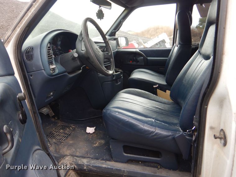 image for item LS9994 1996 Chevrolet Astro  van