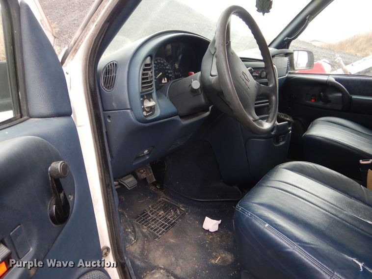 image for item LS9994 1996 Chevrolet Astro  van