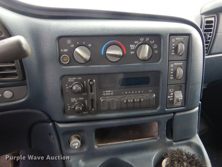 image for item LS9994 1996 Chevrolet Astro  van