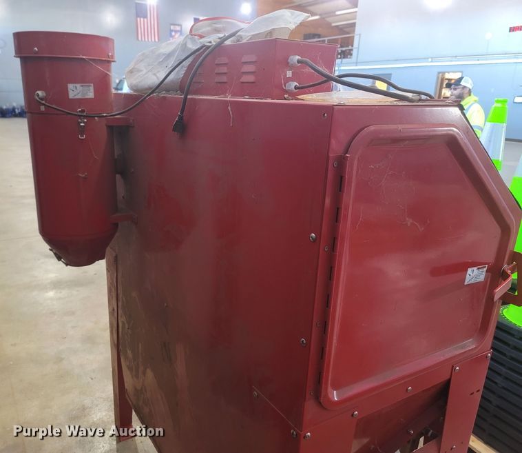 image for item MH9545 2017 Grizzly GO708  sandblast cabinet