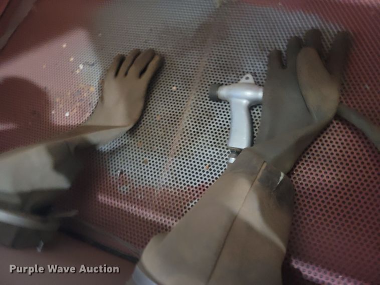 image for item MH9545 2017 Grizzly GO708  sandblast cabinet