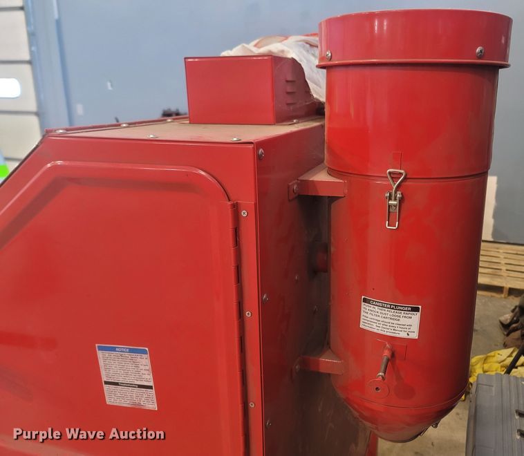 image for item MH9545 2017 Grizzly GO708  sandblast cabinet