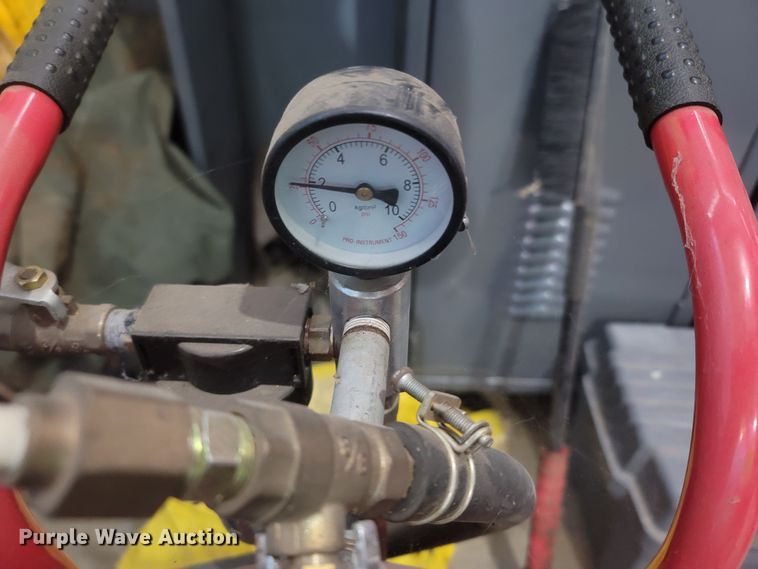 image for item MH9548 2015 Grizzly T27158  sandblaster