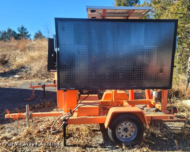 image for item MH9553 2014 K&K Systems  message board trailer