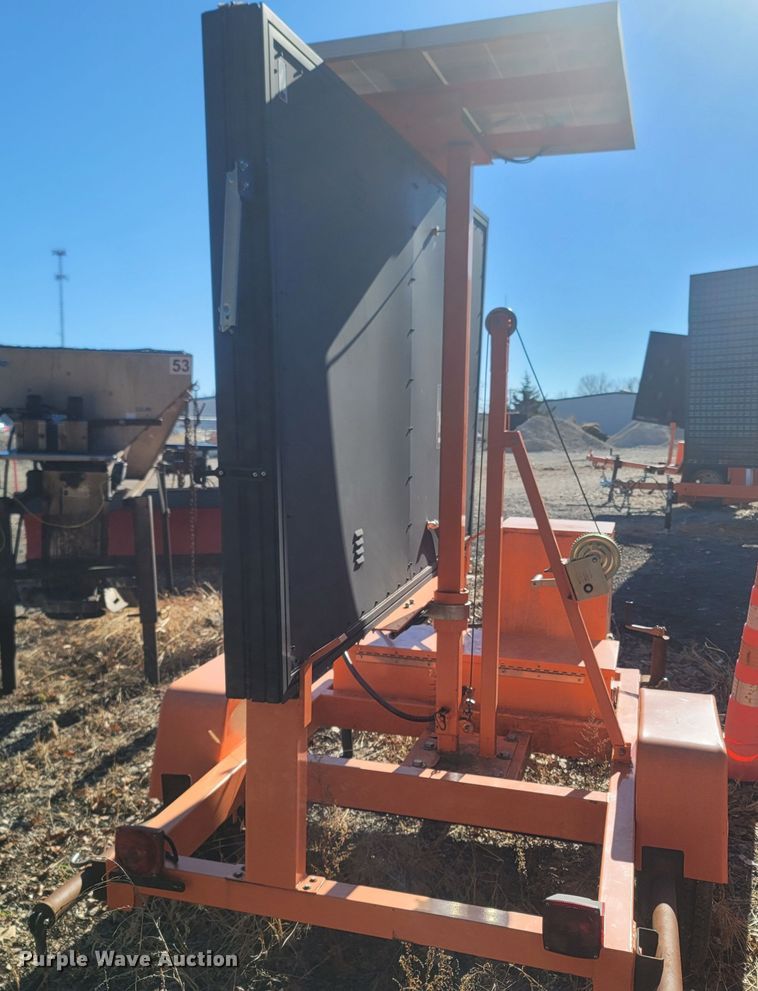 image for item MH9553 2014 K&K Systems  message board trailer