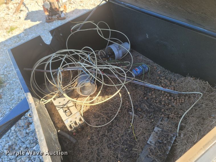 image for item MH9555 1999 Newco Slimline  generator