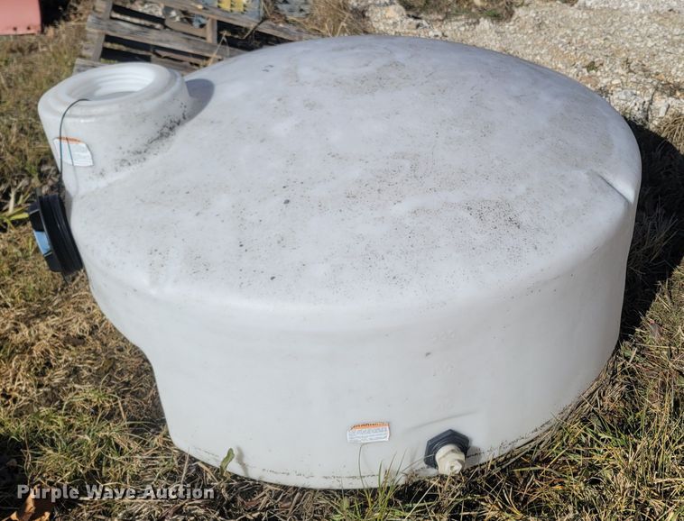 image for item MH9558 (3) poly tanks