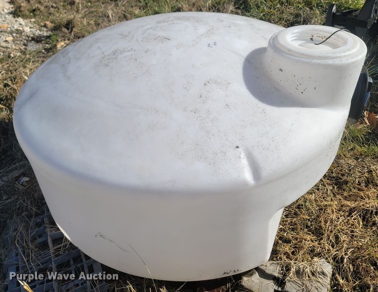 image for item MH9558 (3) poly tanks