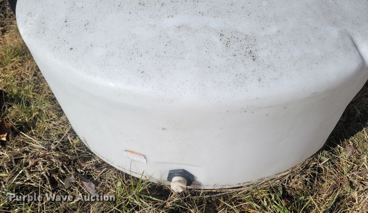 image for item MH9558 (3) poly tanks