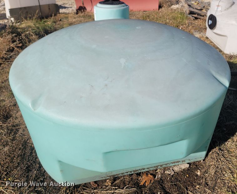 image for item MH9558 (3) poly tanks