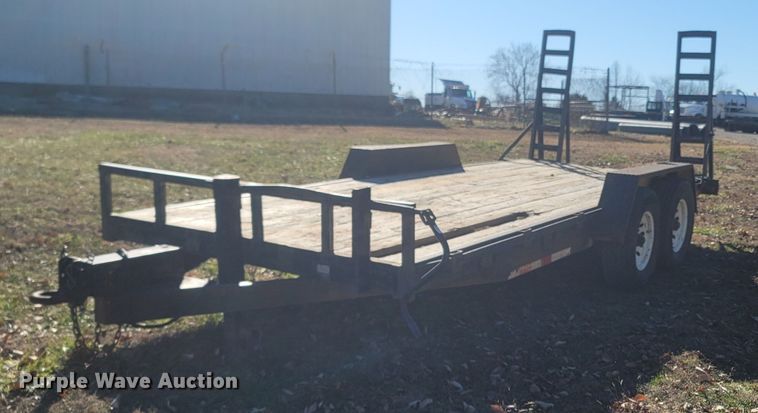 image for item MH9561 2000 Tri-Star  utility trailer