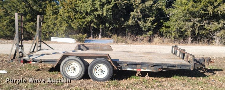 image for item MH9561 2000 Tri-Star  utility trailer