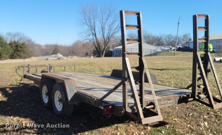 image for item MH9561 2000 Tri-Star  utility trailer