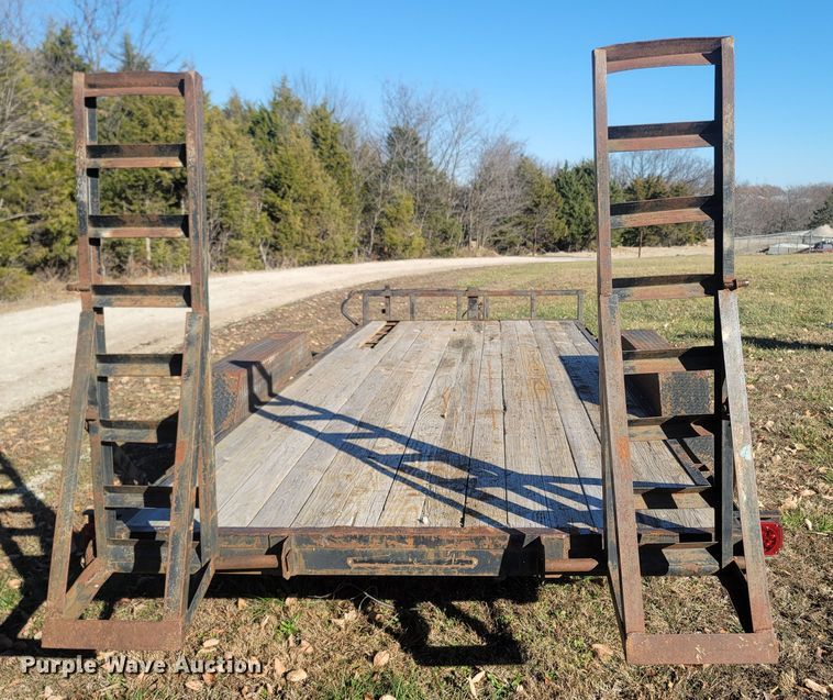 image for item MH9561 2000 Tri-Star  utility trailer