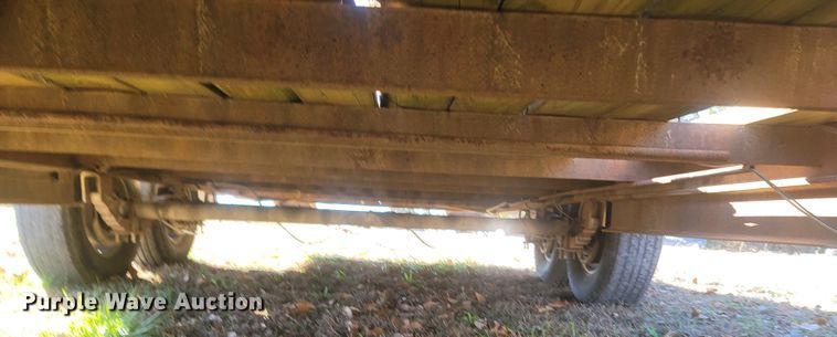 image for item MH9561 2000 Tri-Star  utility trailer