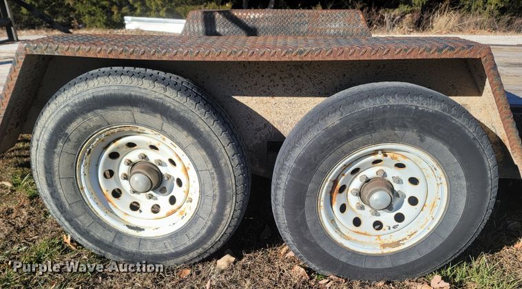 image for item MH9561 2000 Tri-Star  utility trailer
