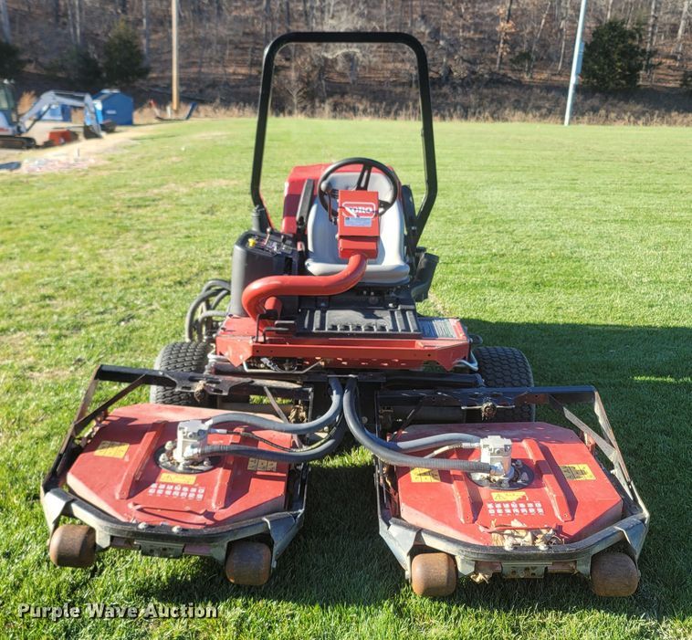 image for item MH9562 2015 Toro Groundsmaster 3505D  greens mower