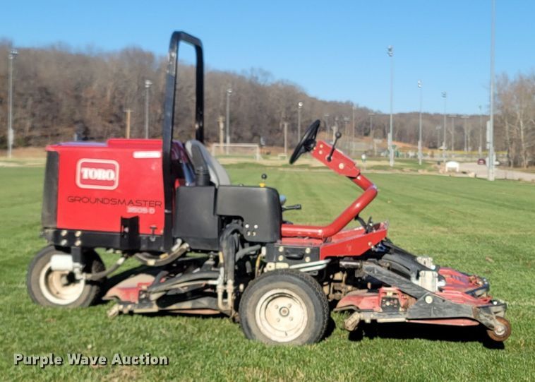 image for item MH9562 2015 Toro Groundsmaster 3505D  greens mower