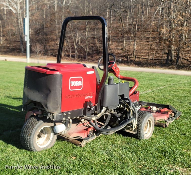 image for item MH9562 2015 Toro Groundsmaster 3505D  greens mower
