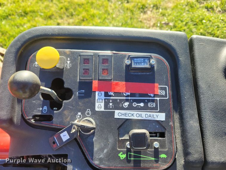 image for item MH9562 2015 Toro Groundsmaster 3505D  greens mower